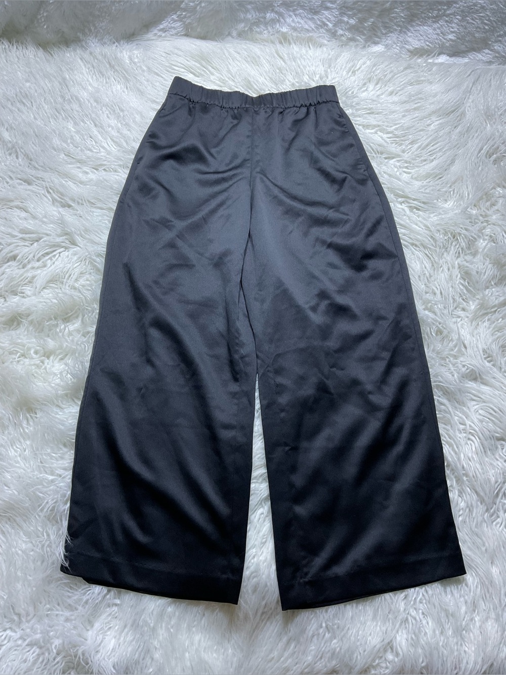 Ann Taylor black wide-leg satin pants